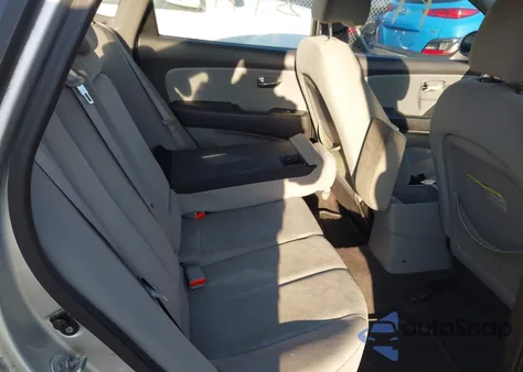 2010 Hyundai Elantra Gls z USA, uszkodzony, nr VIN KMHDU4ADXAU188756